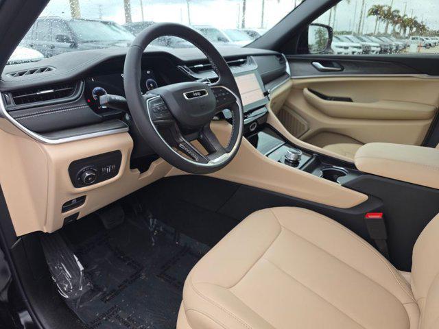 new 2026 Jeep Grand Cherokee car, priced at $37,587