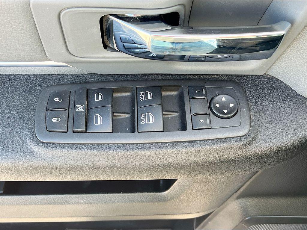 used 2022 Ram 1500 Classic car, priced at $22,200