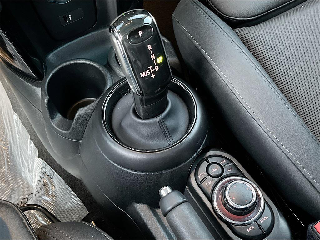 used 2024 MINI Hardtop car, priced at $22,800