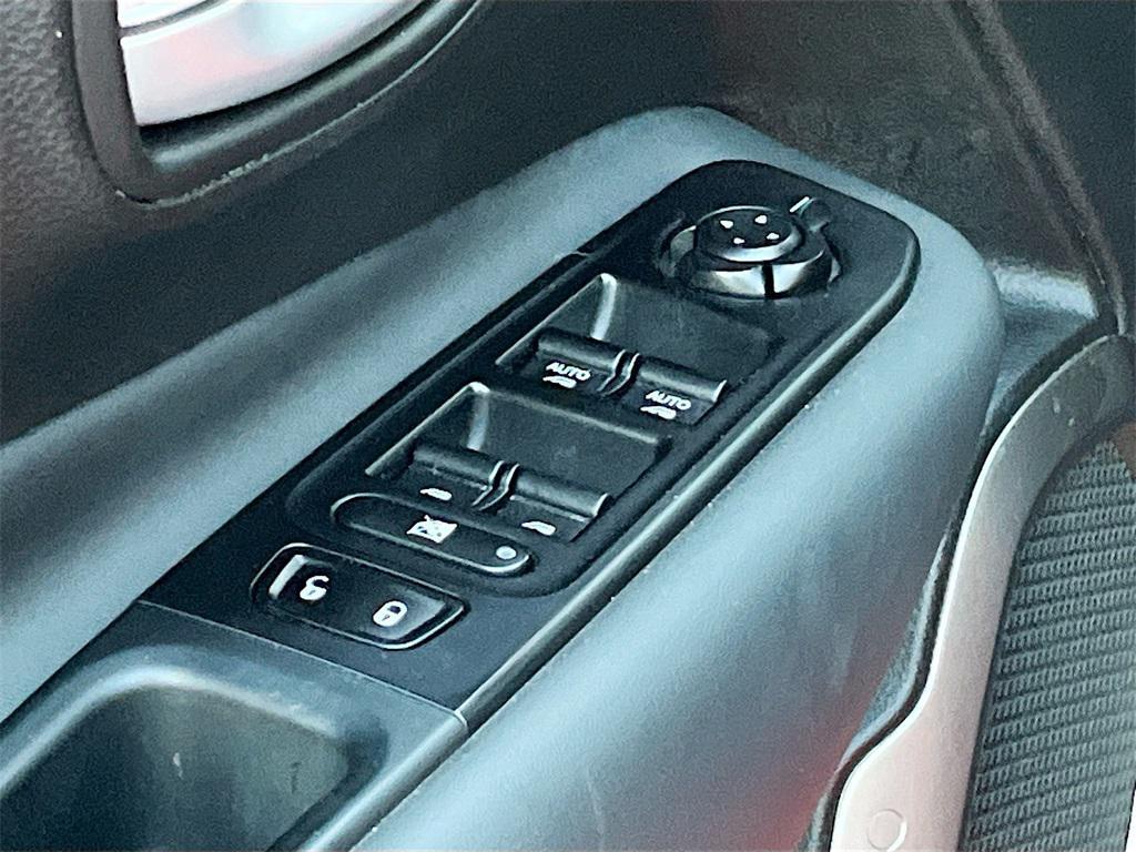 used 2023 Jeep Renegade car, priced at $17,100