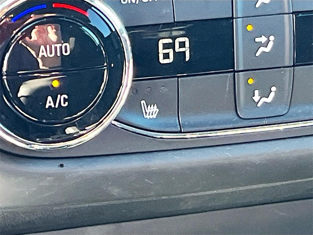 used 2023 Chevrolet TrailBlazer car, priced at $21,300