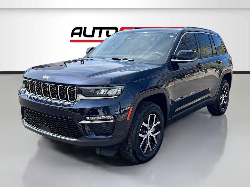 used 2024 Jeep Grand Cherokee car, priced at $32,100