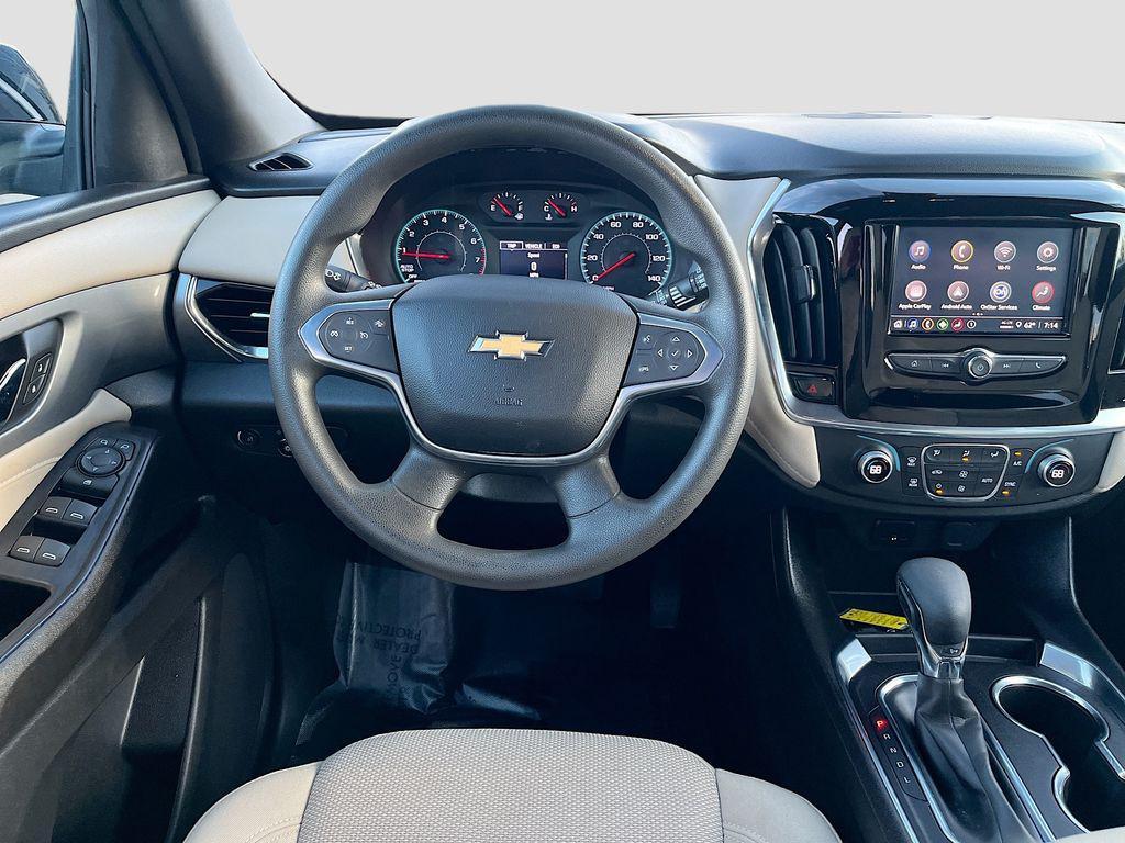 used 2023 Chevrolet Traverse car, priced at $24,300