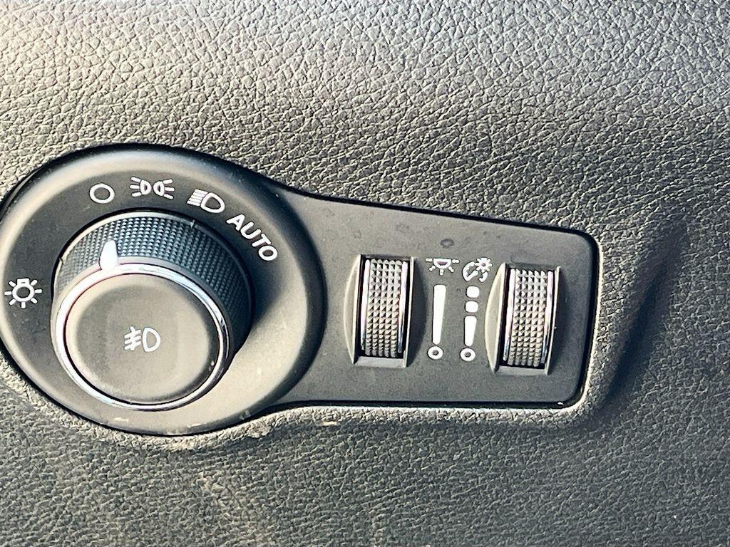 used 2022 Jeep Compass car, priced at $19,300
