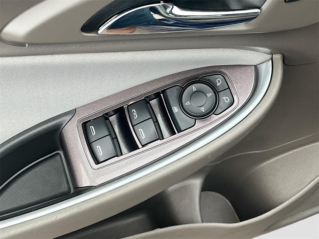 used 2021 Chevrolet Malibu car, priced at $14,000