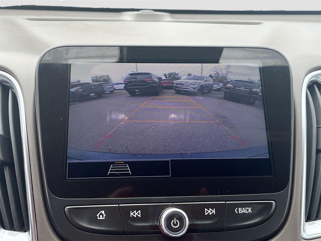 used 2021 Chevrolet Malibu car, priced at $14,000