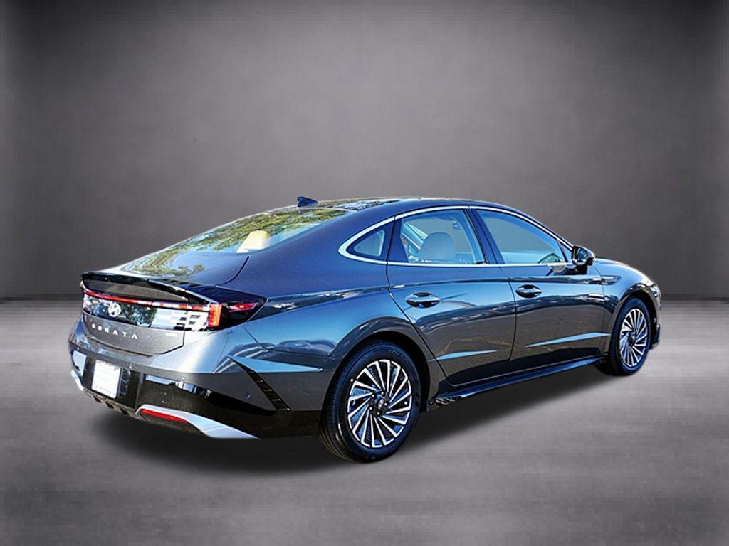 new 2026 Hyundai Sonata Hybrid car, priced at $38,138