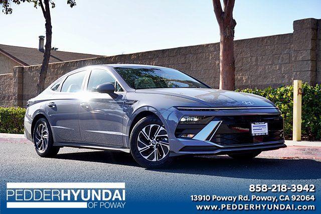 new 2026 Hyundai Sonata Hybrid car, priced at $30,715