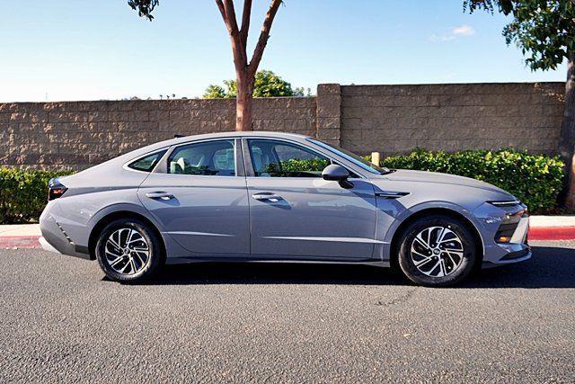 new 2026 Hyundai Sonata Hybrid car, priced at $30,715