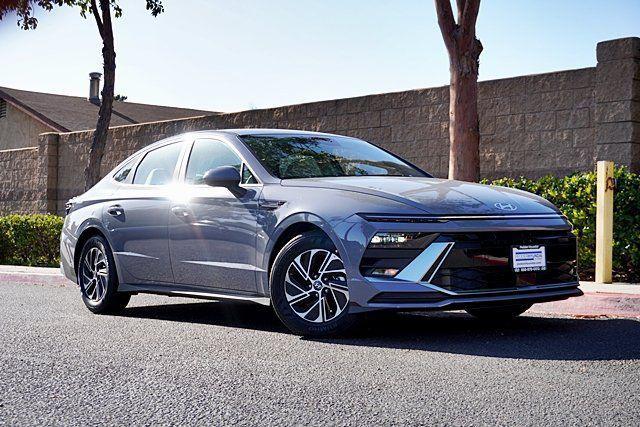 new 2026 Hyundai Sonata Hybrid car, priced at $30,715