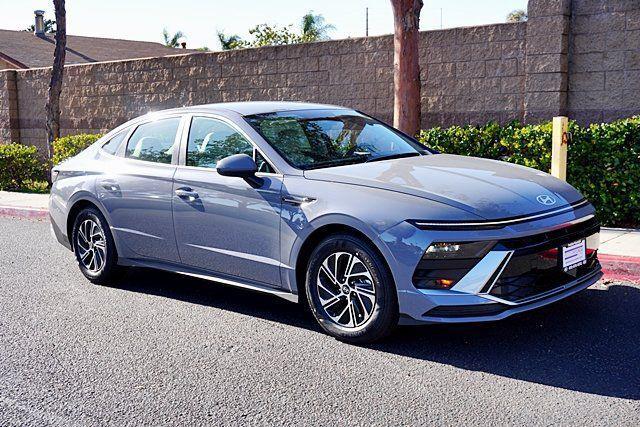 new 2026 Hyundai Sonata Hybrid car, priced at $30,715
