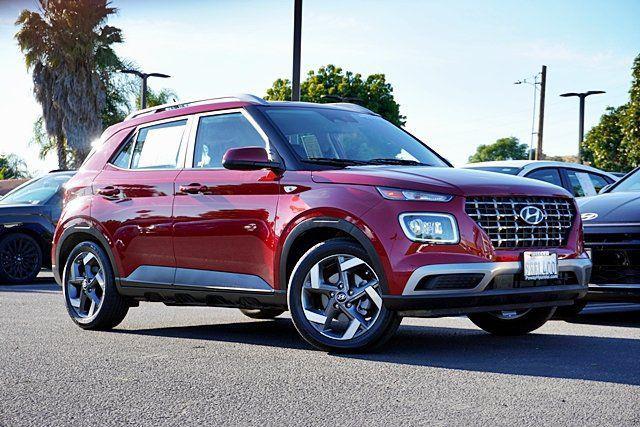 used 2025 Hyundai Venue car, priced at $21,776