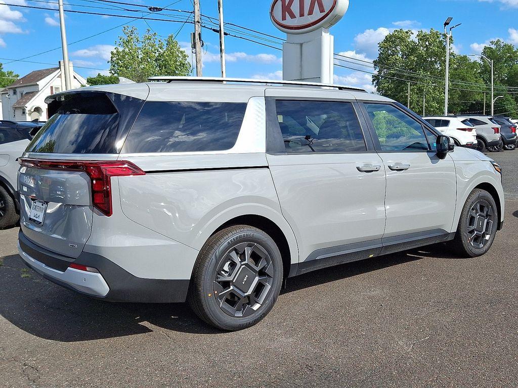 new 2026 Kia Carnival Hybrid car, priced at $45,385