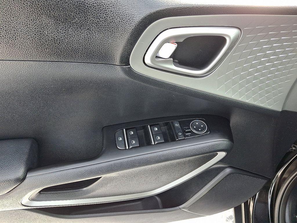 used 2021 Kia Soul car, priced at $16,100