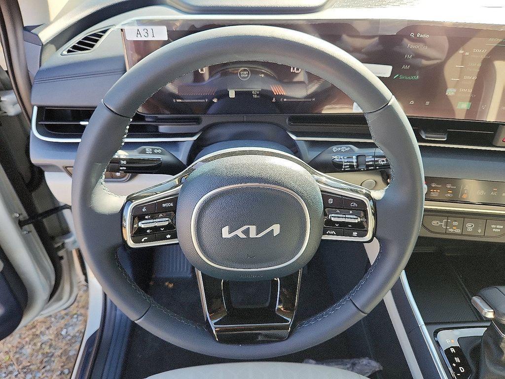 new 2026 Kia Carnival car, priced at $43,450