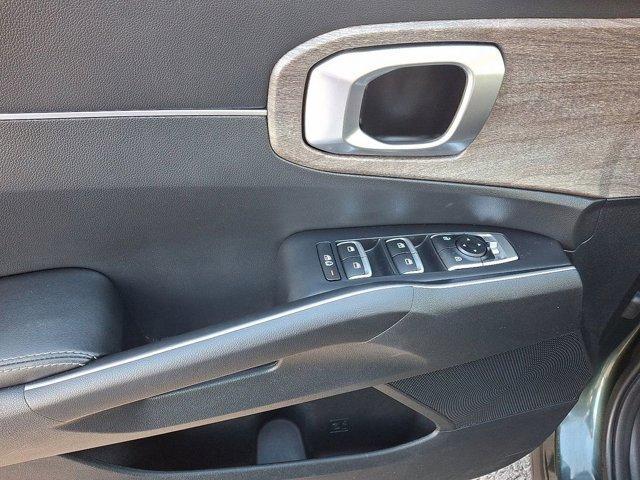 used 2022 Kia Sorento car, priced at $28,995