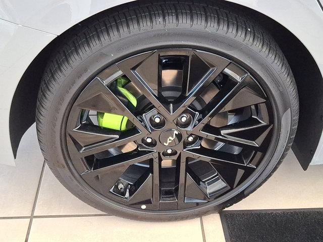 new 2026 Kia K5 car, priced at $39,475