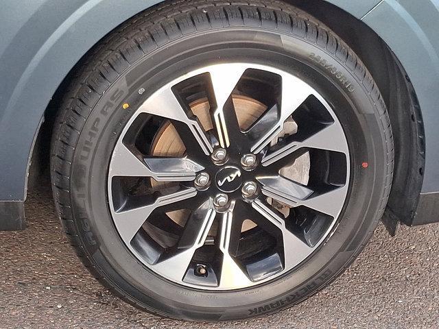 used 2023 Kia Carnival car, priced at $31,741