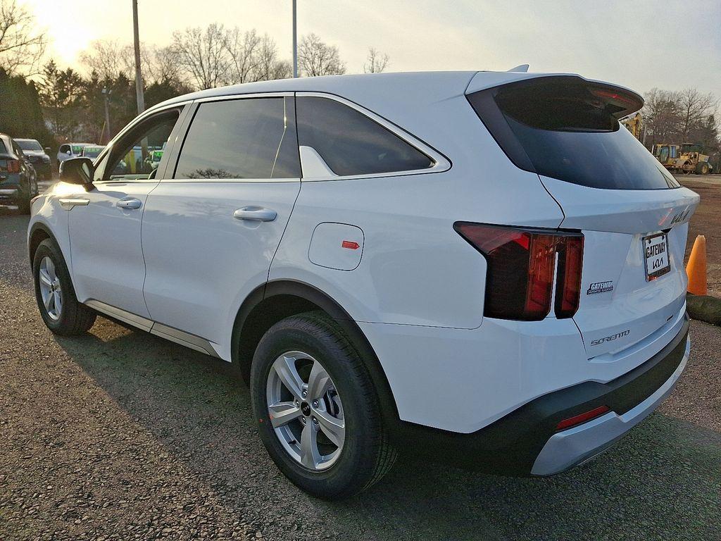 new 2026 Kia Sorento car, priced at $34,365