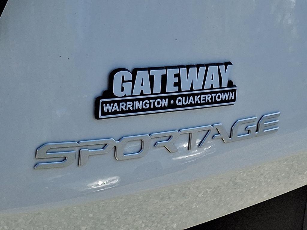 new 2026 Kia Sportage Hybrid car, priced at $35,015