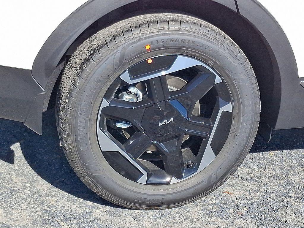 new 2026 Kia Sportage Hybrid car, priced at $35,015