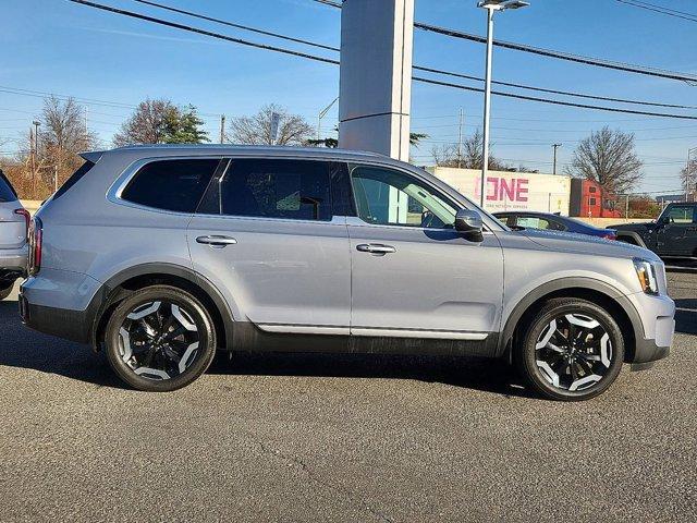 used 2023 Kia Telluride car, priced at $35,995