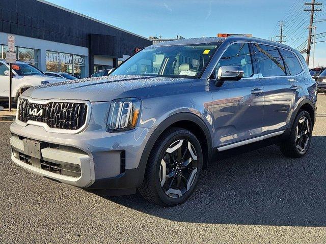 used 2023 Kia Telluride car, priced at $35,995