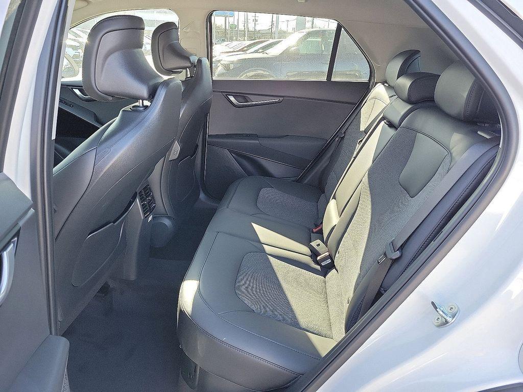 new 2024 Kia Niro car, priced at $31,490