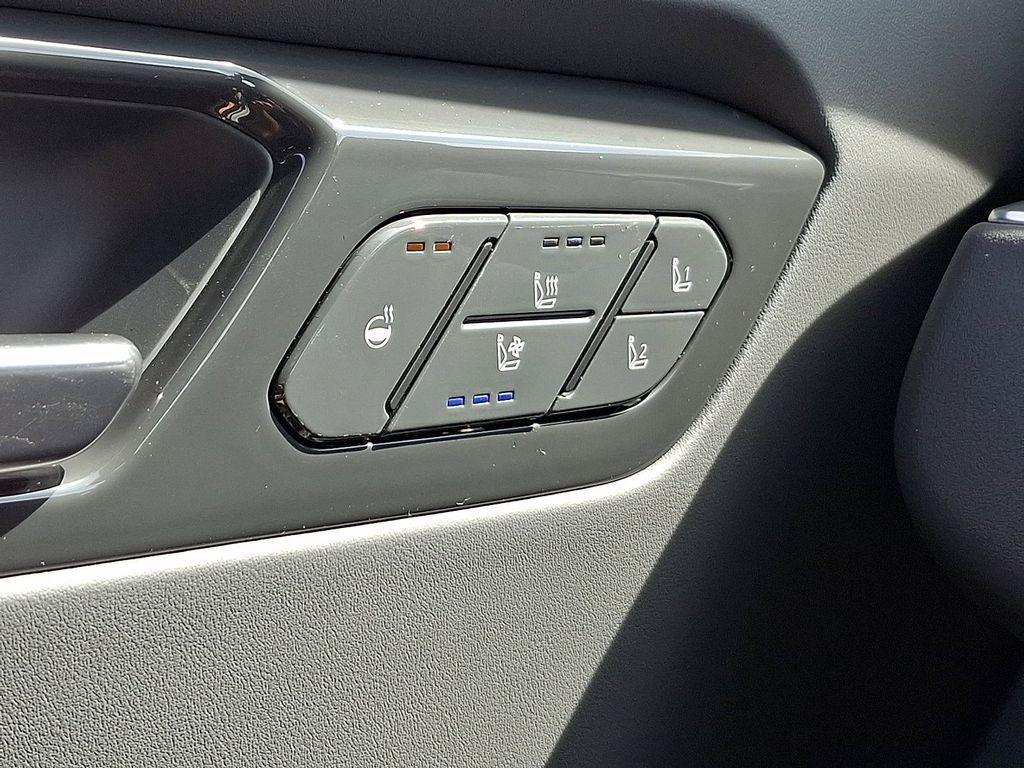 new 2026 Kia EV9 car, priced at $72,120