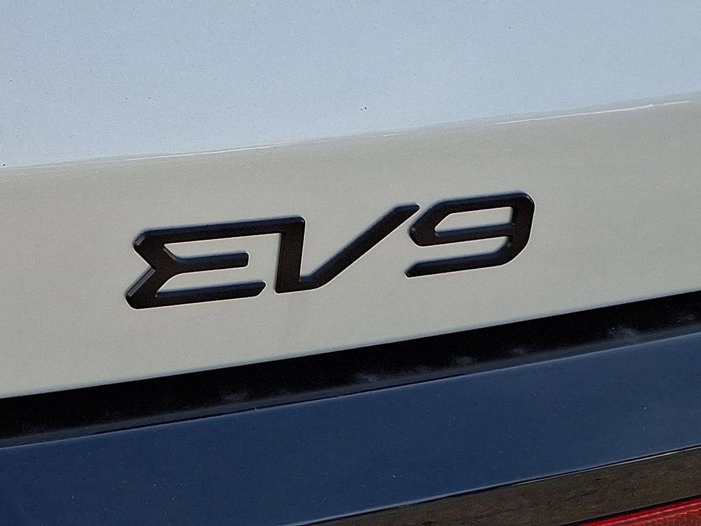 new 2026 Kia EV9 car, priced at $72,120