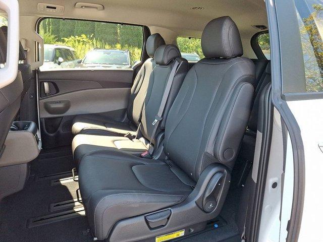 new 2026 Kia Carnival Hybrid car, priced at $43,385