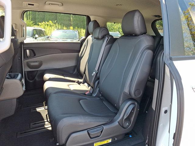 new 2026 Kia Carnival Hybrid car, priced at $45,385