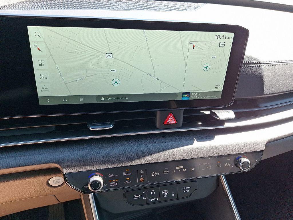 new 2026 Kia Carnival Hybrid car, priced at $45,385