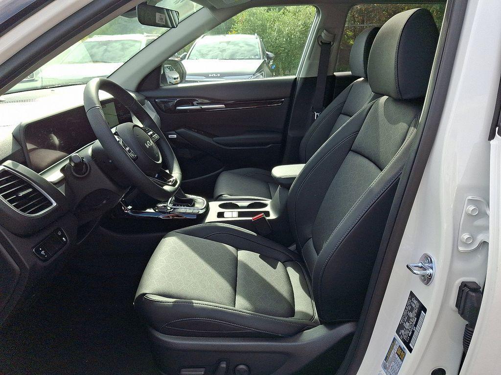 new 2026 Kia Seltos car, priced at $34,370