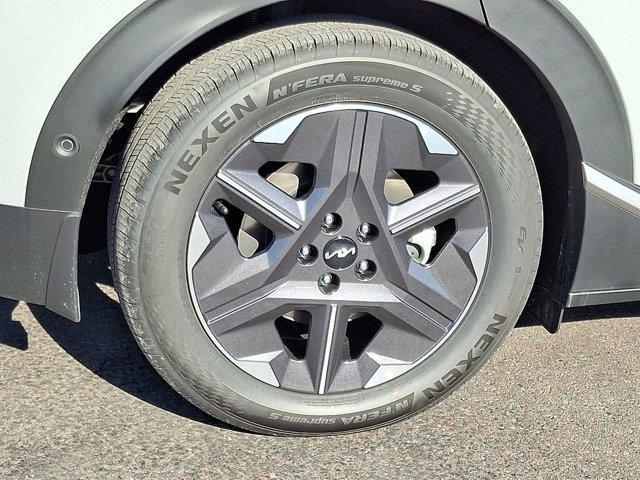 new 2025 Kia EV6 car, priced at $54,115