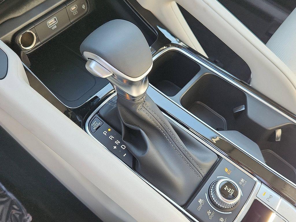 new 2025 Kia Telluride car, priced at $43,680