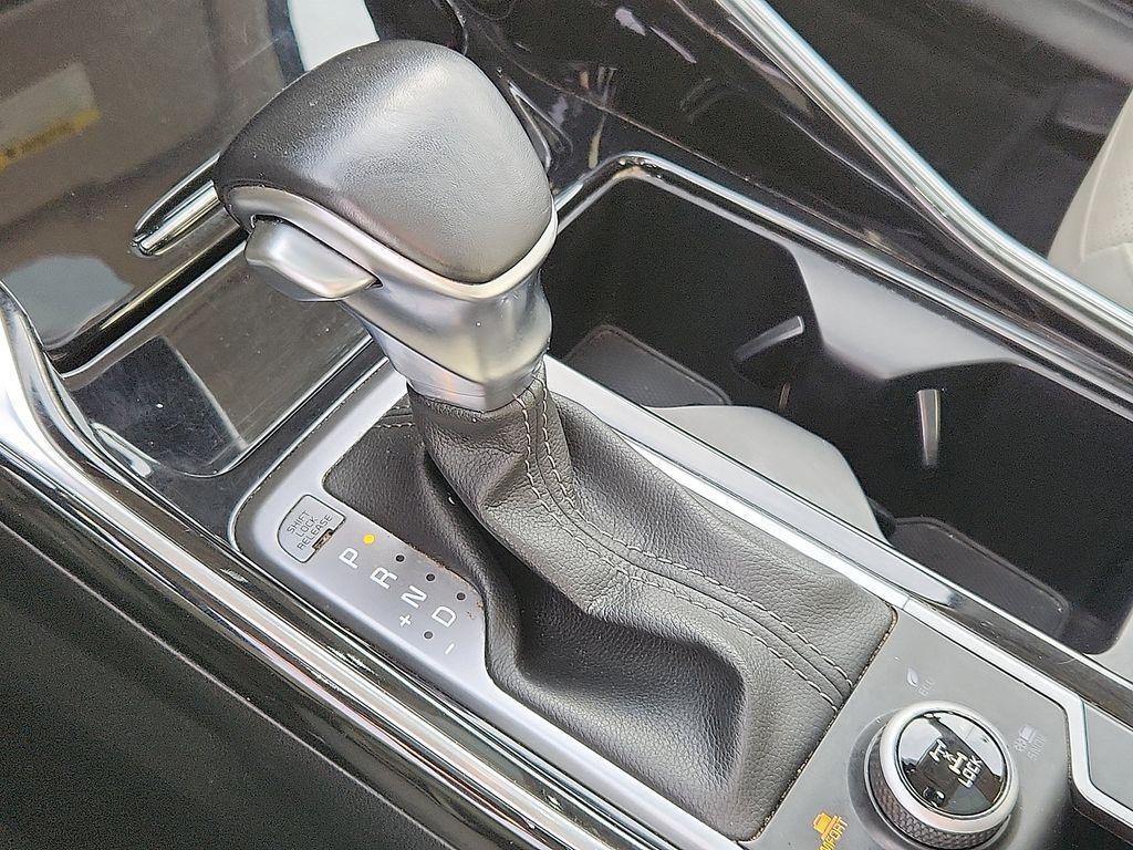 used 2022 Kia Sorento car, priced at $29,645