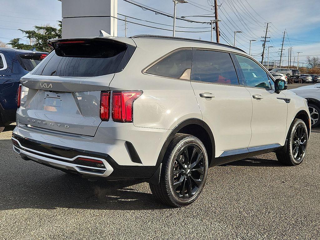 used 2022 Kia Sorento car, priced at $29,645