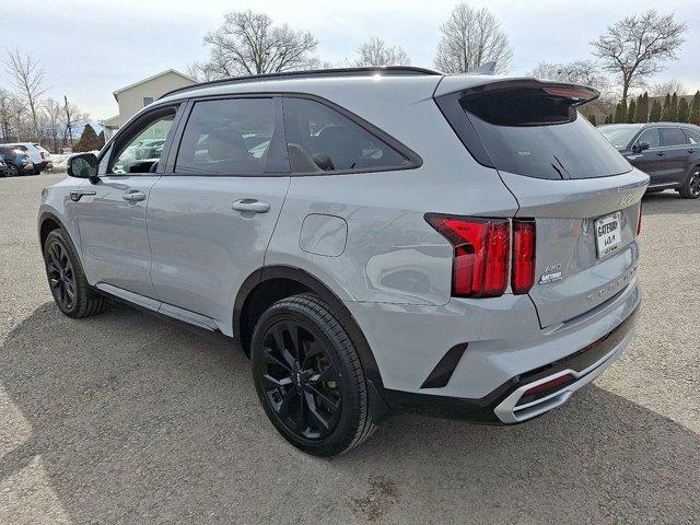 used 2022 Kia Sorento car, priced at $28,495