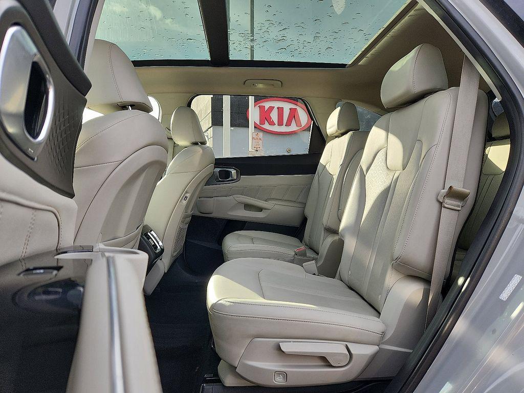 used 2022 Kia Sorento car, priced at $29,645