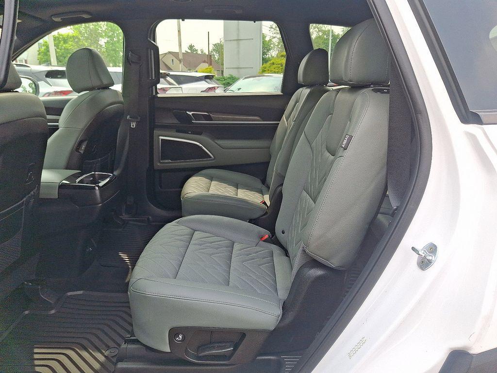 used 2023 Kia Telluride car, priced at $37,995