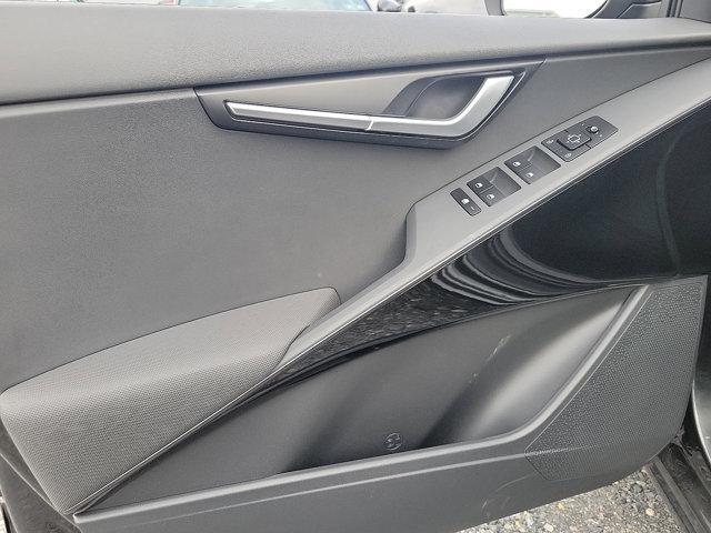 new 2025 Kia Niro car, priced at $31,340