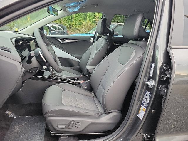 new 2025 Kia Niro car, priced at $31,340
