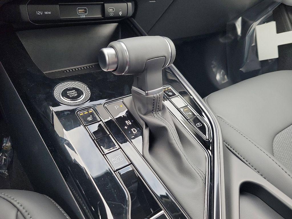 new 2025 Kia Niro car, priced at $31,340