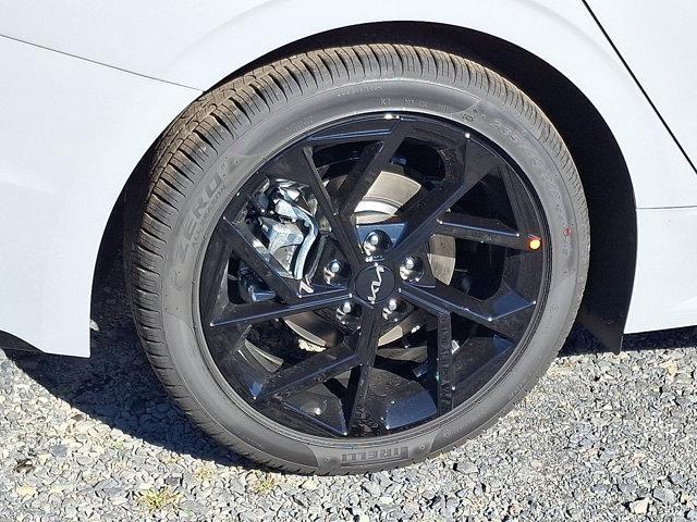 new 2026 Kia K5 car, priced at $34,045