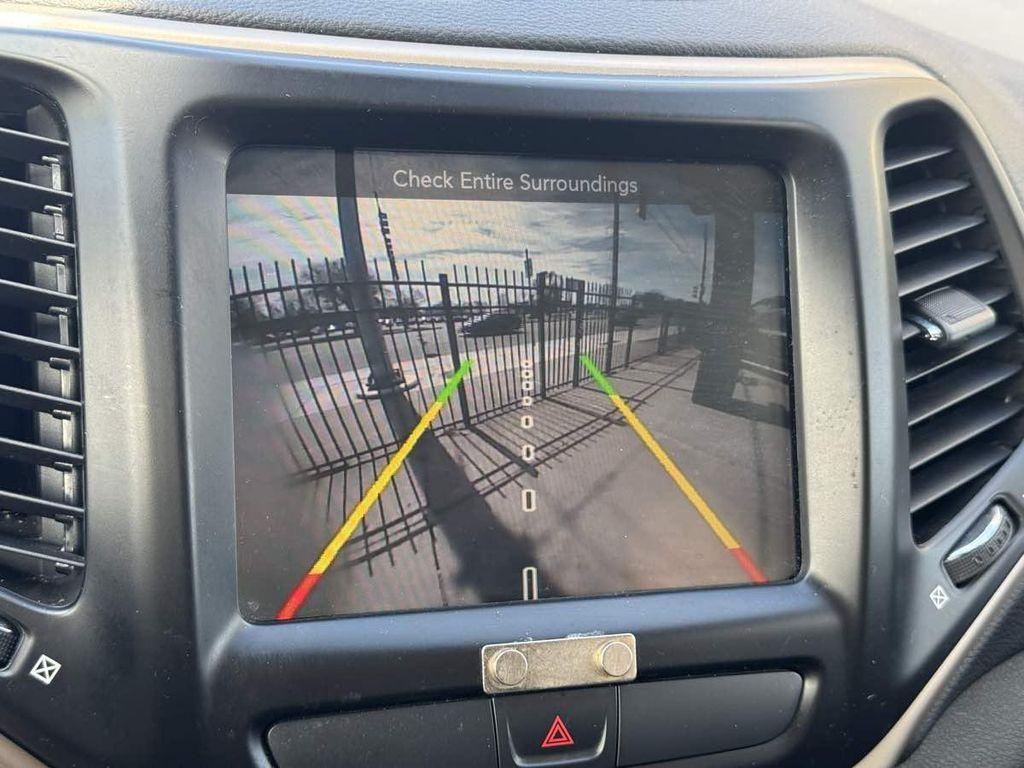 used 2016 Jeep Cherokee car