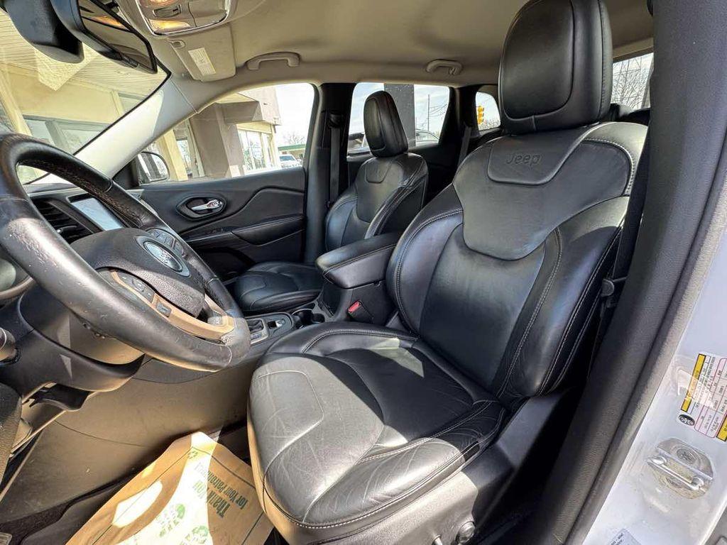 used 2016 Jeep Cherokee car