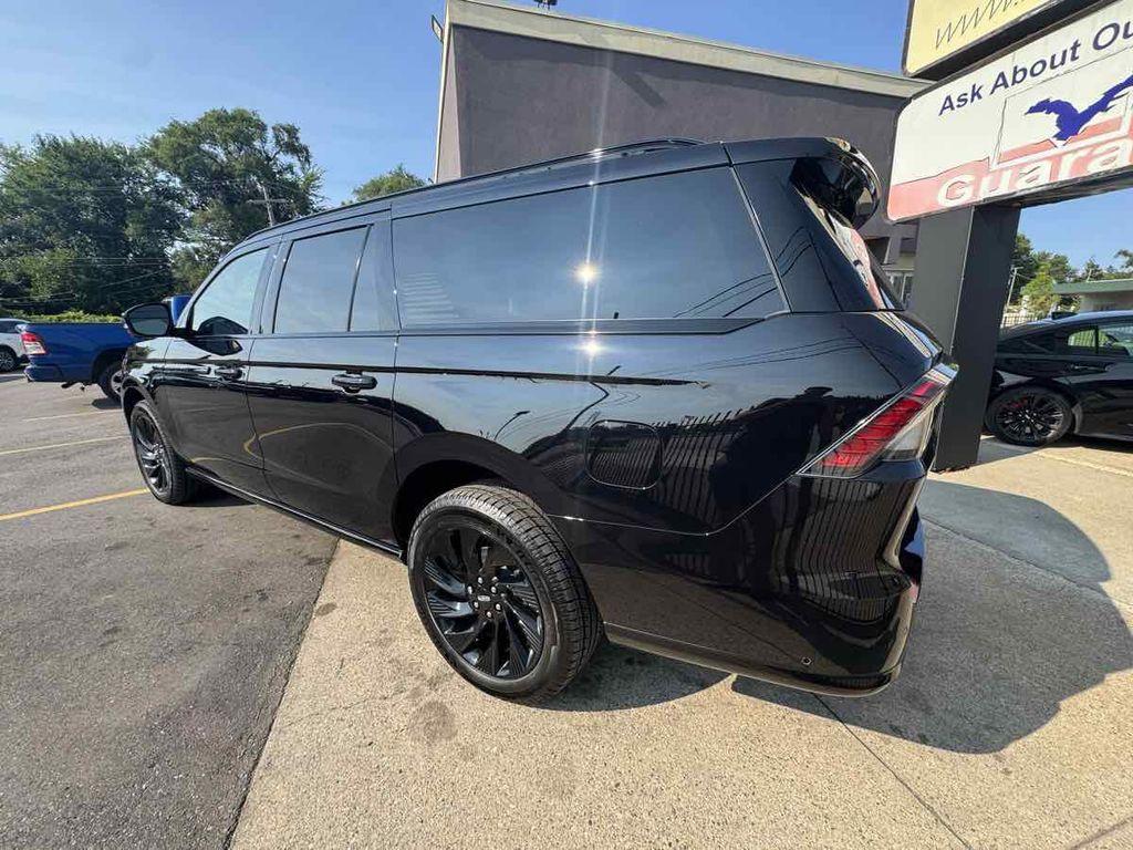 used 2025 Lincoln Navigator car, priced at $109,905