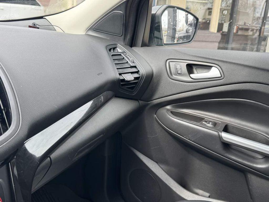used 2019 Ford Escape car