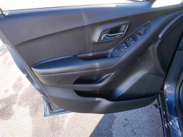 used 2022 Chevrolet Trax car, priced at $21,421